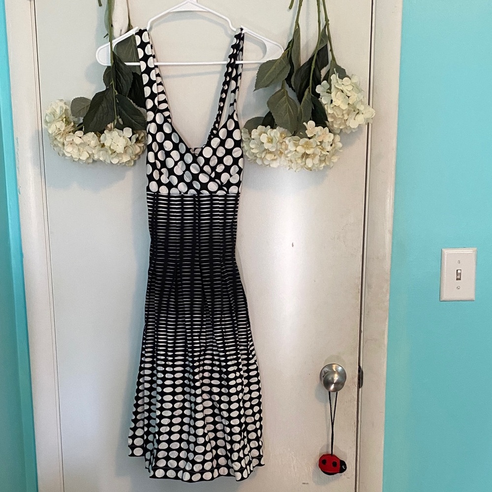 Dana Buchman Monochrome Polka Dot Maxi Dress